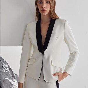 MOTF Luxury White and Black Career Professional Blazer-NWOT